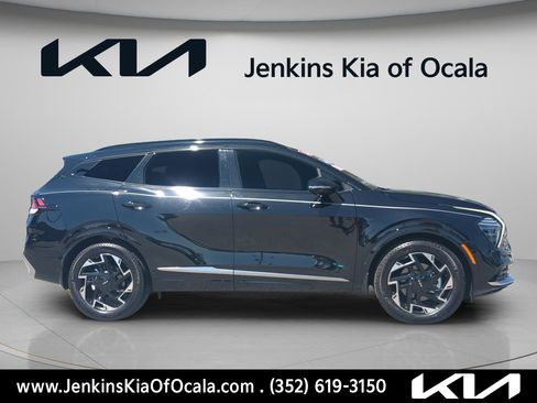 Certified 2025 Kia Sportage SX image 3