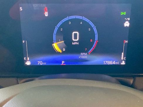 Used 2024 Chevrolet TrailBlazer LT w/ LT Cold Weather Package FWD image 39