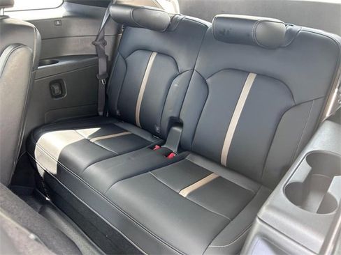 Used 2024 MAZDA CX-90 3.3 Turbo S w/ Premium Package image 8