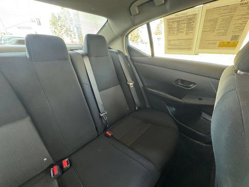 Used 2025 Nissan Sentra SV FWD image 31