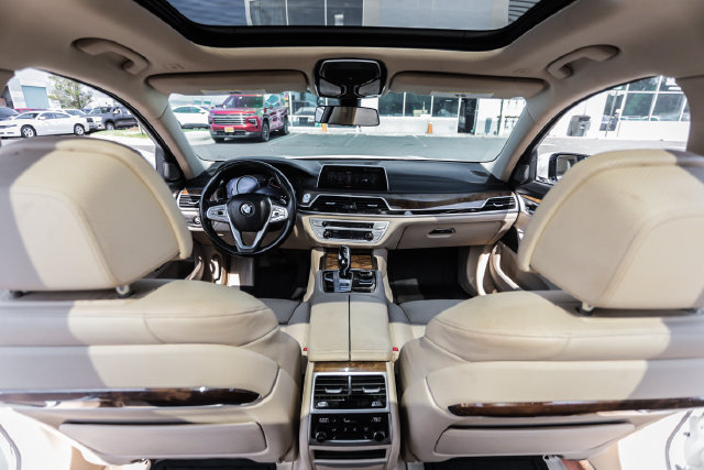 Used 2017 BMW 740i RWD image 44