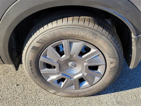 New 2026 Nissan Kicks S image 7