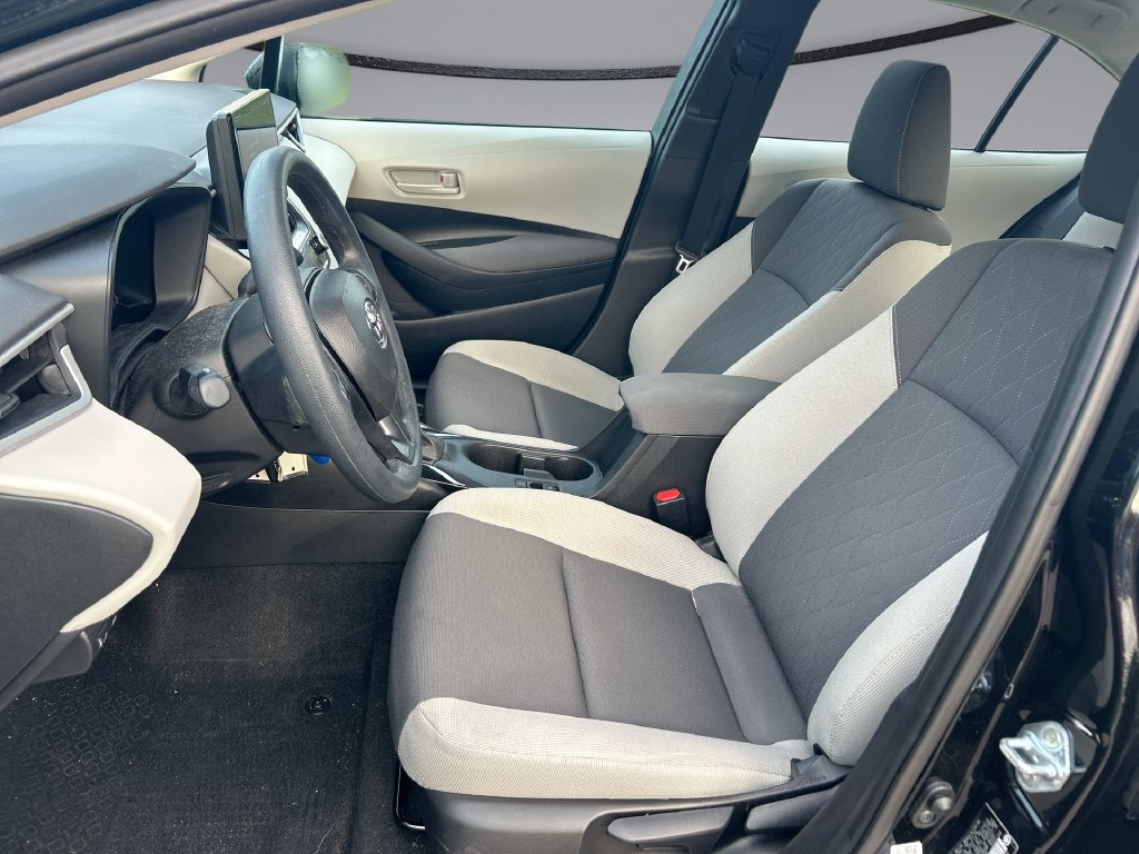 Used 2026 Toyota Corolla LE FWD image 11