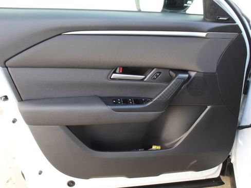 Certified 2025 MAZDA CX-50 AWD 2.5 S w/ Premium Package image 13