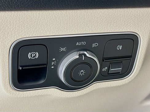 Certified 2023 Mercedes-Benz EQB 250+ 250+ image 11