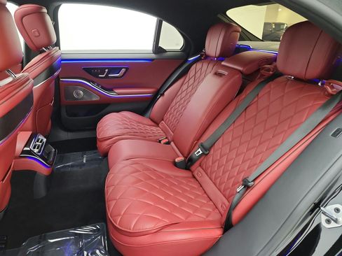 Certified 2023 Mercedes-Benz S 580 4MATIC Sedan image 13