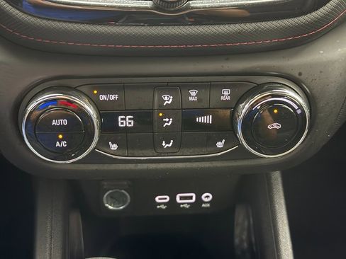 Used 2023 Chevrolet TrailBlazer RS w/ Sun and Liftgate Package image 17