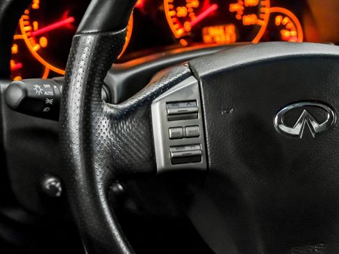 Used 2005 INFINITI G35 Coupe w/ (P01) Premium Pkg RWD image 18