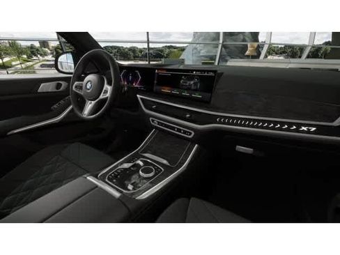 New 2026 BMW X7 xDrive40i w/ M Sport Package image 14