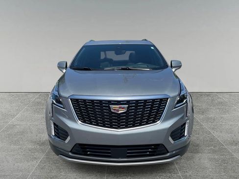 Certified 2024 Cadillac XT5 Premium Luxury w/ Technology Package FWD image 8