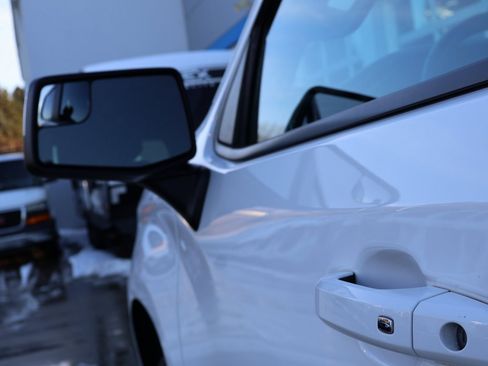 Used 2020 Chevrolet Silverado 1500 LT w/ All-Star Edition image 10