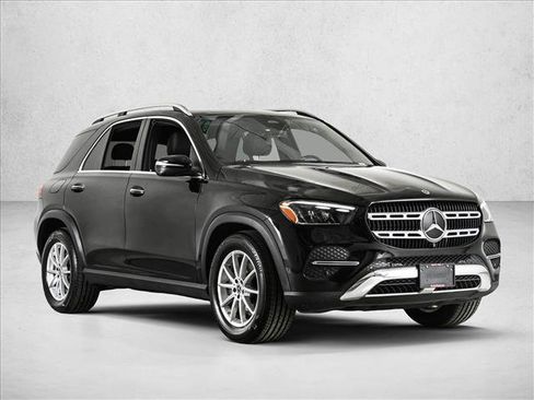 Used 2024 Mercedes-Benz GLE 450e 4MATIC image 3