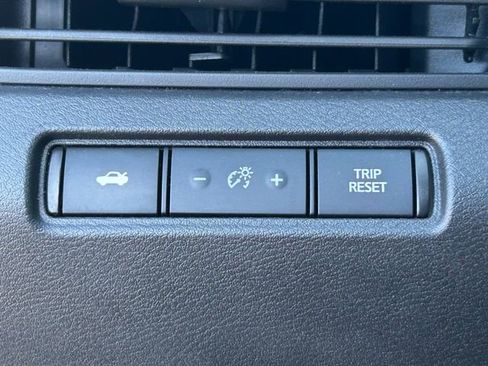 Used 2023 Nissan Altima 2.5 SV FWD image 24