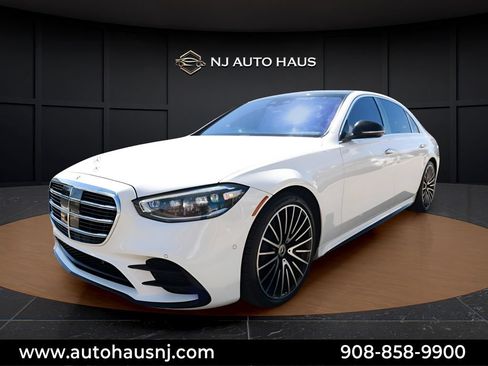 Used 2022 Mercedes-Benz S 580 4MATIC Sedan image 4