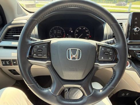 Certified 2025 Honda Odyssey EX-L image 32