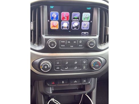 Used 2017 Chevrolet Colorado LT w/ LT Convenience Package image 5