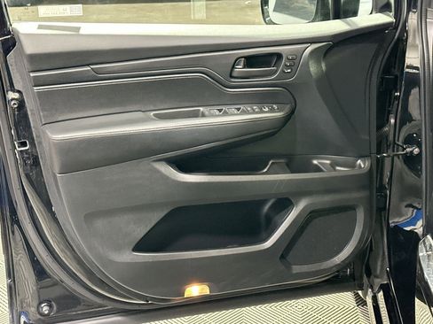 Used 2023 Honda Odyssey Sport image 15