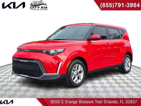 New 2025 Kia Soul LX w/ LX Technology Package image 1