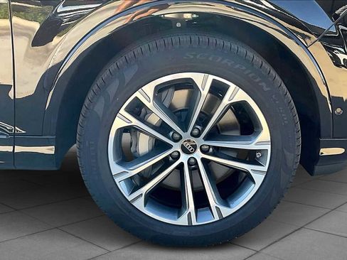 New 2026 Audi Q7 2.0T Premium image 11