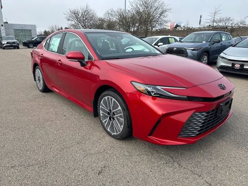 New 2026 Toyota Camry XLE AWD/4WD image 9