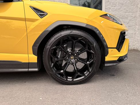 Used 2023 Lamborghini Urus Performante AWD/4WD image 56