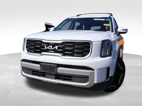 Used 2025 Kia Telluride S AWD/4WD image 7