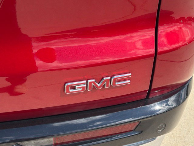 Used 2024 GMC Acadia Denali w/ LPO, Floor Liner Package AWD/4WD image 28