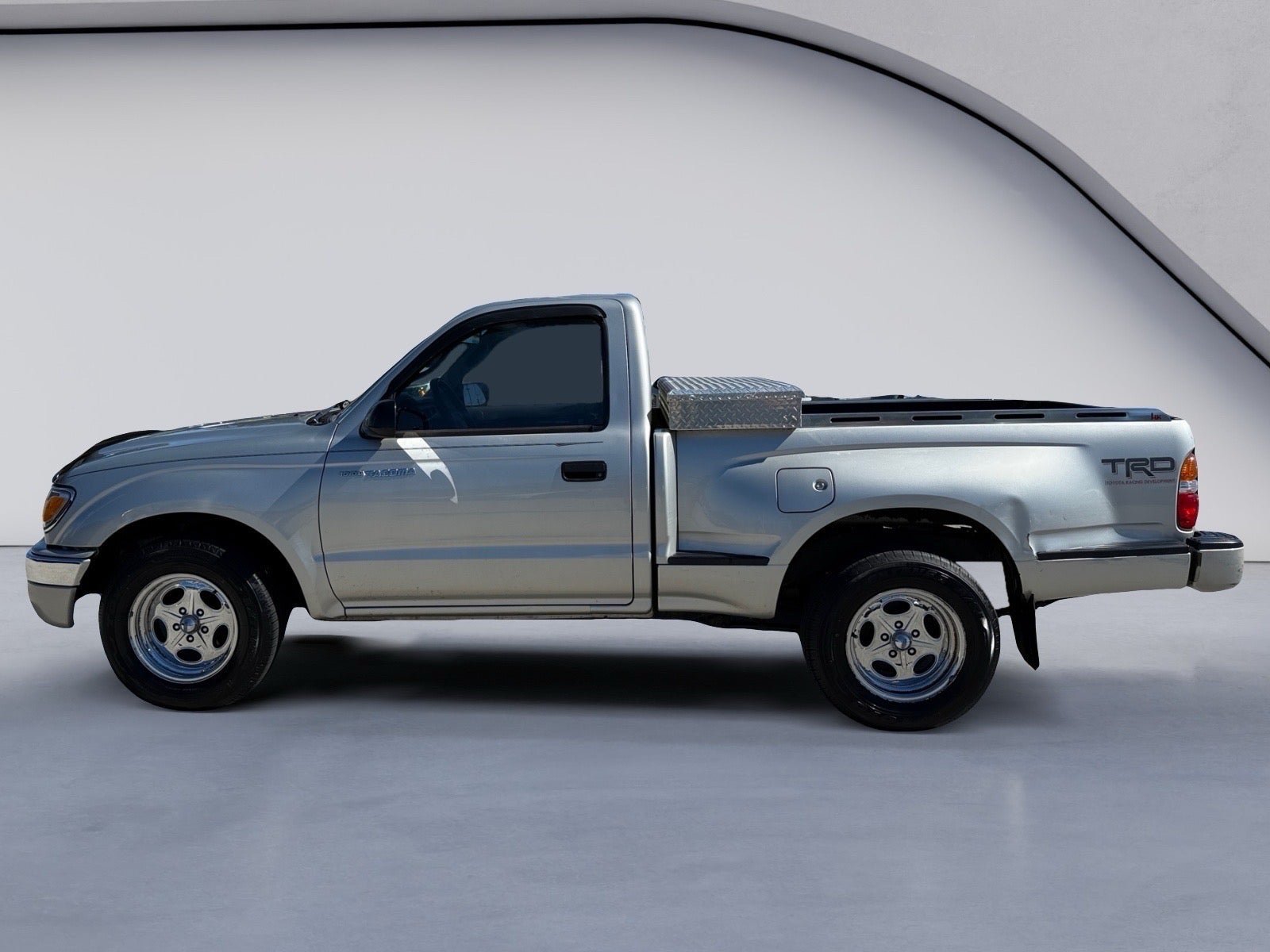 Used 2002 Toyota Tacoma 2WD Regular Cab image 2