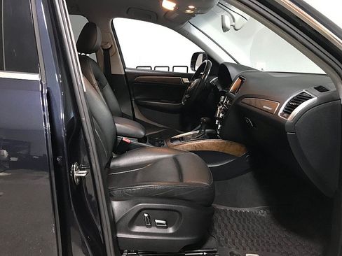 Used 2013 Audi Q5 2.0T Premium w/ Convenience Pkg AWD/4WD image 13
