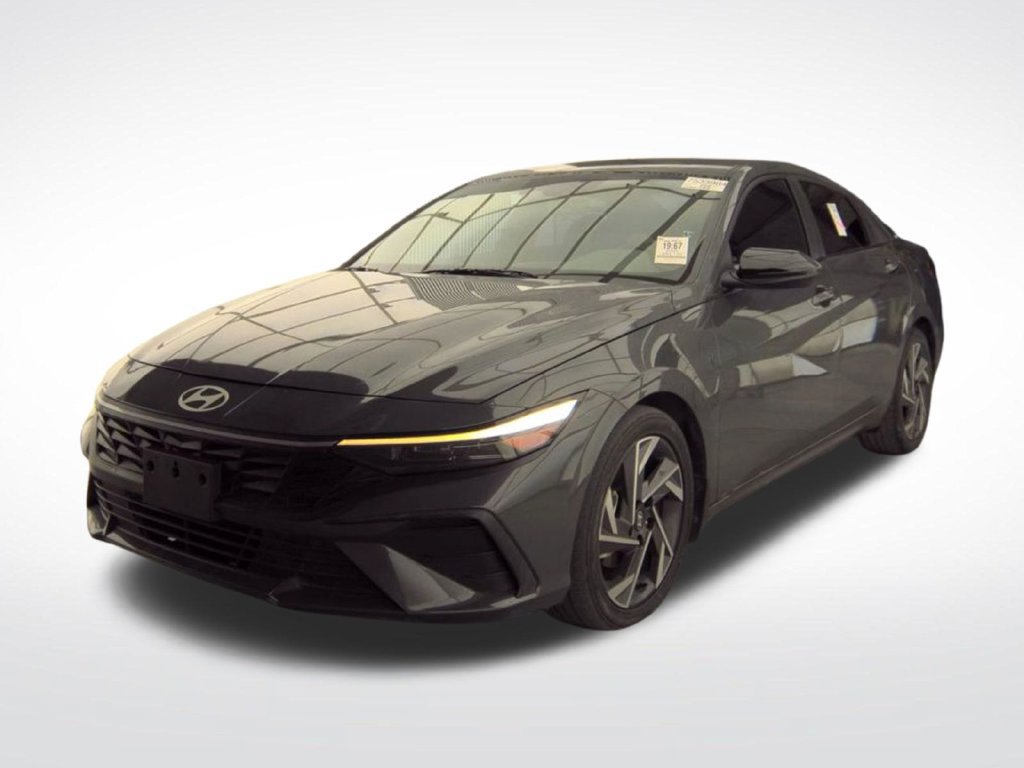 Used 2025 Hyundai Elantra Sport FWD image 9