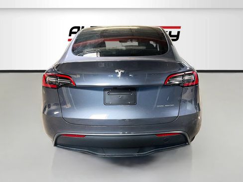 Used 2023 Tesla Model Y Long Range AWD/4WD image 6