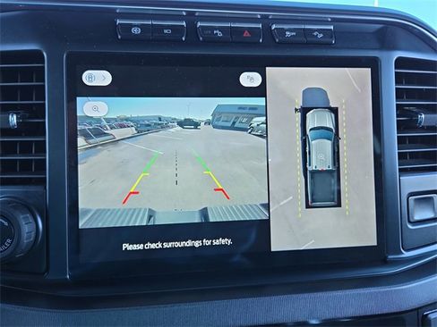 Used 2024 Ford F250 Platinum image 23