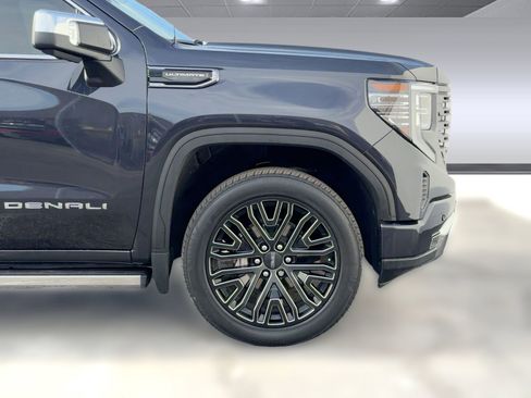 Used 2022 GMC Sierra 1500 Denali Ultimate image 9