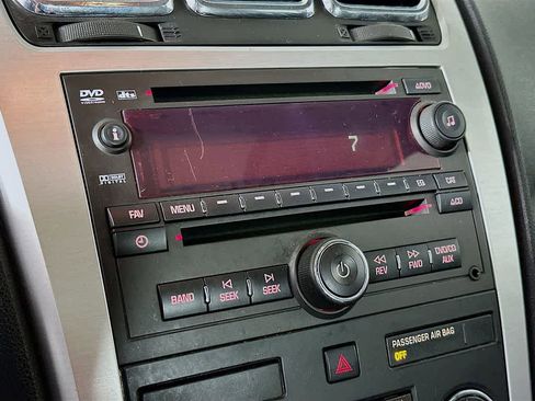 Used 2012 GMC Acadia SLE image 17