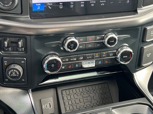 New 2025 Ford F150 Platinum w/ Equipment Group 702A High image 19