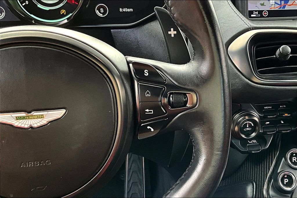 Used 2022 Aston Martin V8 Vantage Coupe RWD image 12