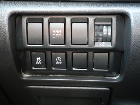 Used 2023 Subaru Forester AWD/4WD image 26