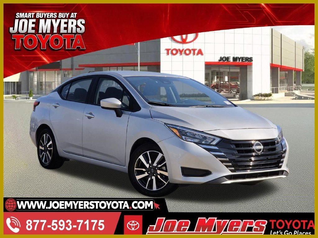 Used 2025 Nissan Versa SV FWD image 1