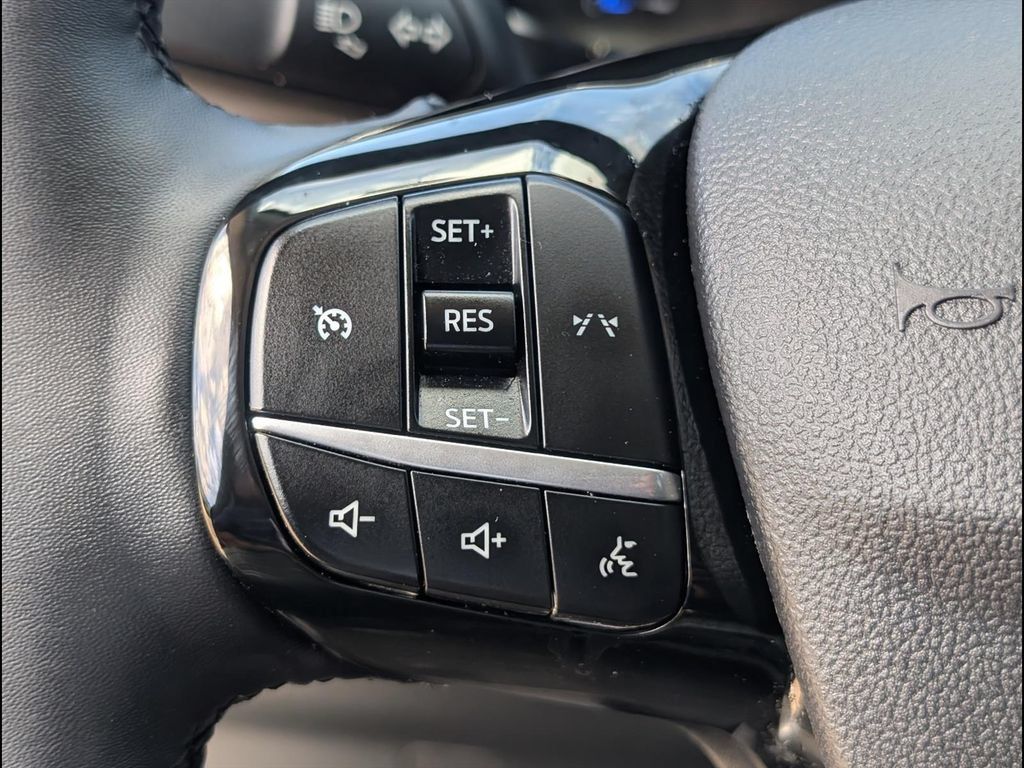Used 2024 Ford Escape Active w/ Cold Weather Package FWD image 19
