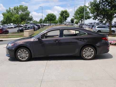 Used 2013 Lexus ES 350 w/ Luxury Pkg FWD image 6