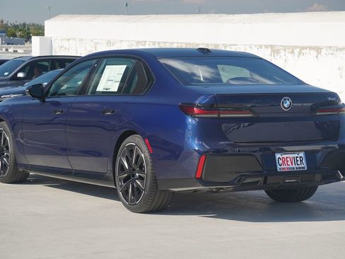 New 2026 BMW 740i w/ Premium Package image 7