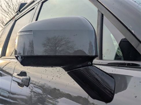 Used 2025 Hyundai Santa Fe Calligraphy image 12