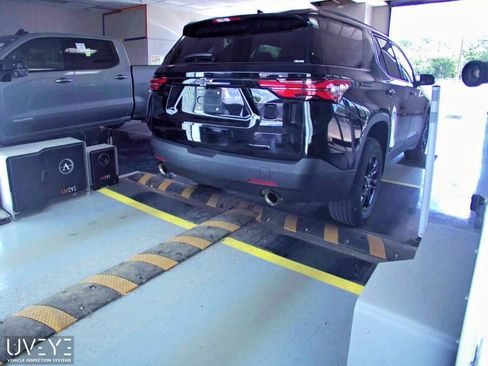 Used 2023 Chevrolet Traverse LS w/ Midnight/Sport Edition FWD image 2