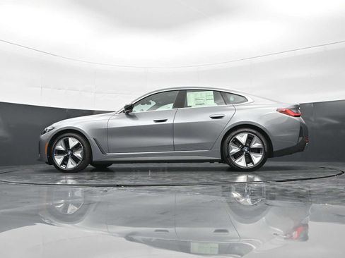 New 2026 BMW i4 eDrive40 w/ Premium Package RWD image 32