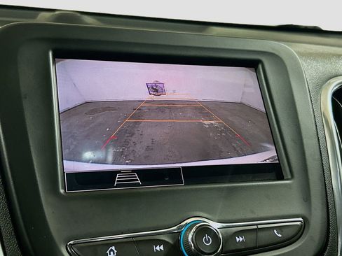 Used 2024 Chevrolet Equinox LS w/ LS Convenience Package FWD image 11