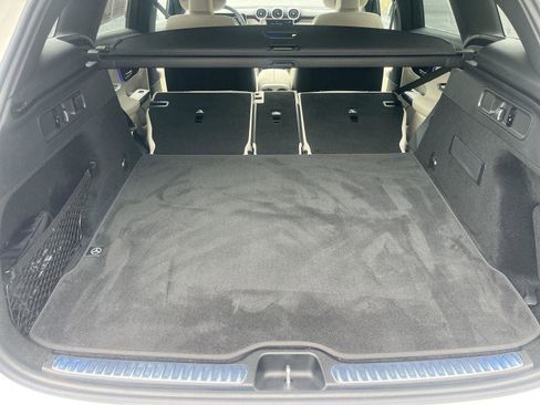 Used 2026 Mercedes-Benz GLC 300 4MATIC image 40