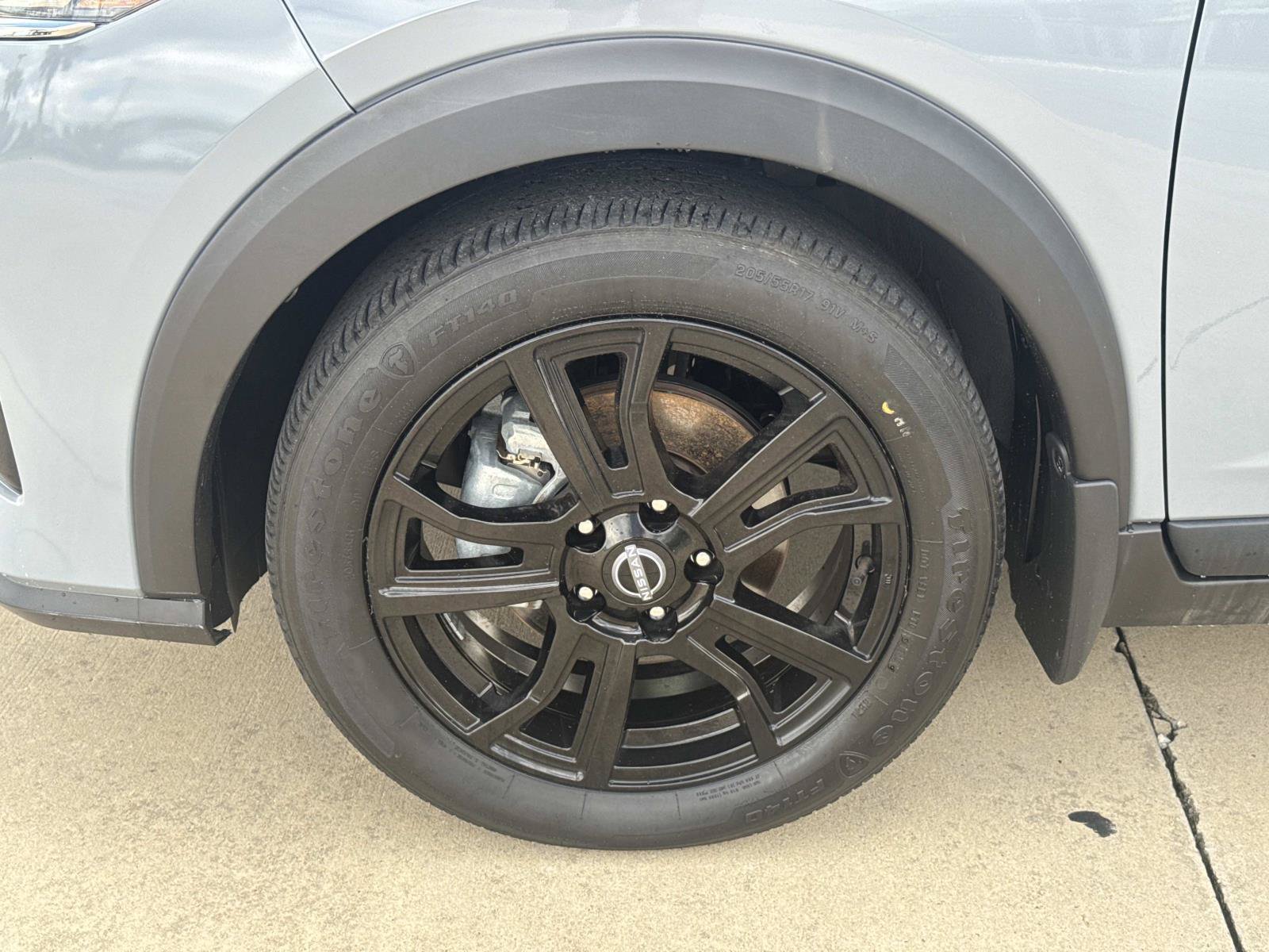 Used 2024 Nissan Kicks SR w/ SR Premium Package FWD image 4