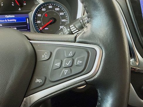 Used 2022 Chevrolet Equinox LT FWD image 12