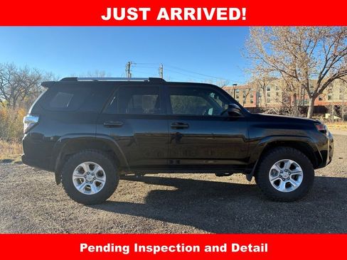 Used 2020 Toyota 4Runner SR5 image 10