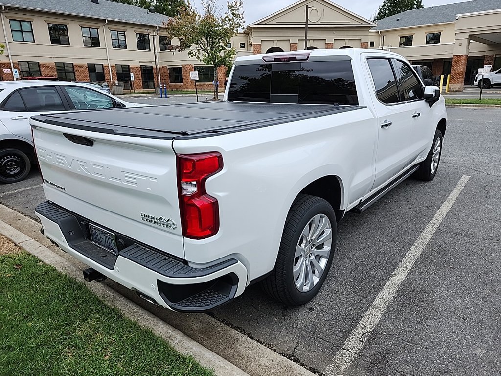 Used 2021 Chevrolet Silverado 1500 High Country w/ Technology Package AWD/4WD image 5